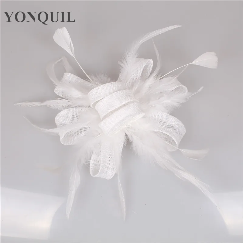 Chapeau Cocktail Sinamay Rose Poudré Avec Fleur Et Plume - Couture By Design - Diamètre 15cm - Neuf Avec étiquettes