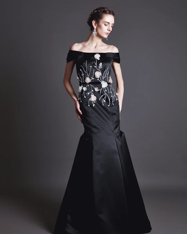 Buy Classic Black Boat Neck Prom Dress Mermaid Style Evening Gowns With Flowers