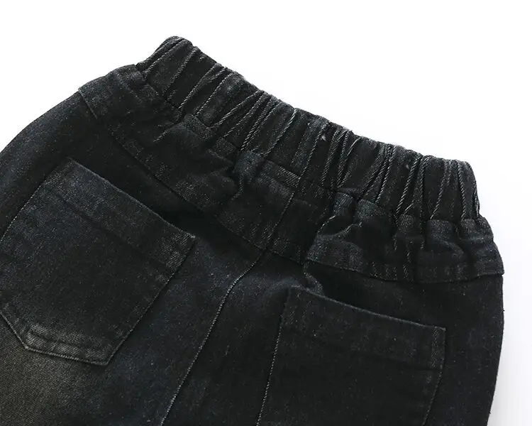 4095963071_2068599042