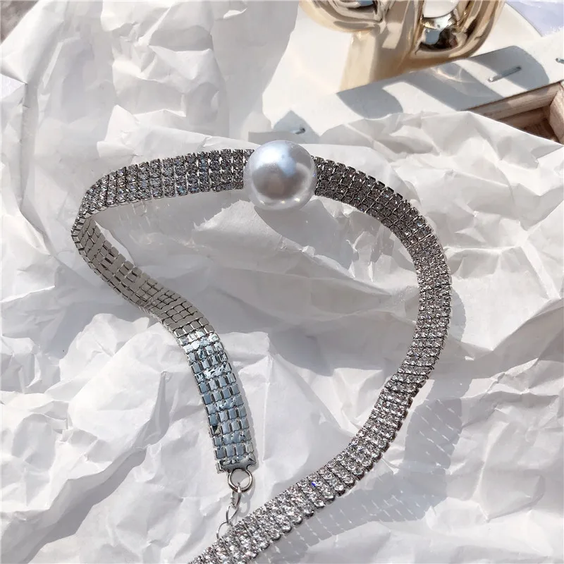 

Korean Fashion Full Rhinestone Pearl Pendant Choker Necklaces for Women Silver Color Statement Chockers for Party Jewellery