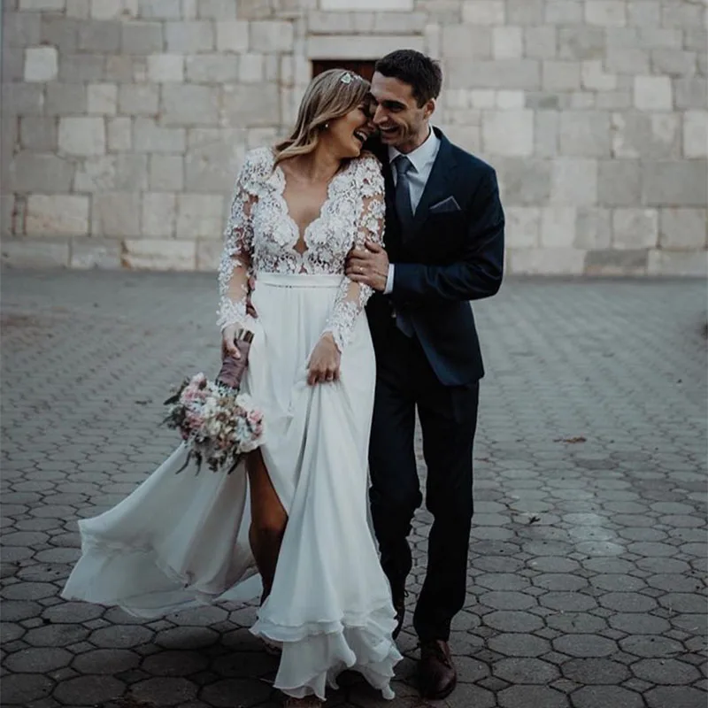 

Sexy Boho Wedding Dresses Long Sleeves 3D Appliqued Split Chiffion Skirt Illusion Beach Wedding Gowns Country Vestidos De Noiva