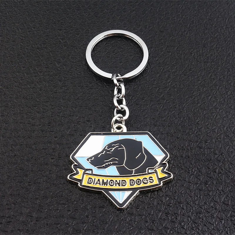 

Gears of War Gear Solid V the Phantom Pain Dogs of War Keychain Keyrings Chain Pendant Car Key accessories