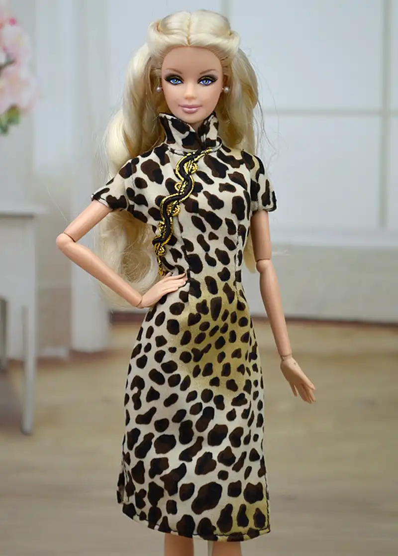 barbie traditional dress up games