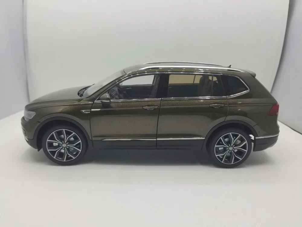 1:18 литая под давлением модель для Volkswagen VW Tiguan L коричневая игрушечная машинка миниатюрная Коллекция подарков