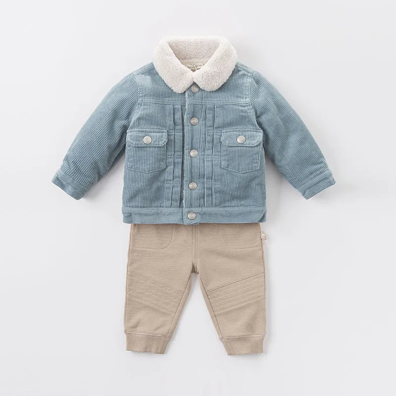 DB5942_0002_6Y3A0524