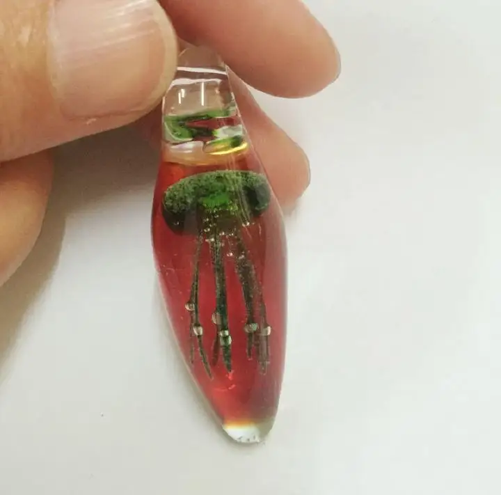 

FREE SHIPPING Handmade Artificial Green Jellyfish in red color glass teardrop pendant necklace