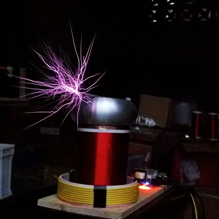 TINY SSTC MIDI Music Tesla Coil Solid-state Tesla coil Project Music arc extinguishing