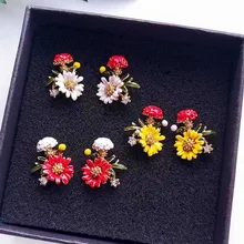Корейские милые серьги-гвоздики в виде лепестков ромашки, Стразы 925 пробы, серебряные серьги-гвоздики для женщин, ювелирные изделия для свадебной вечеринки, подарок
