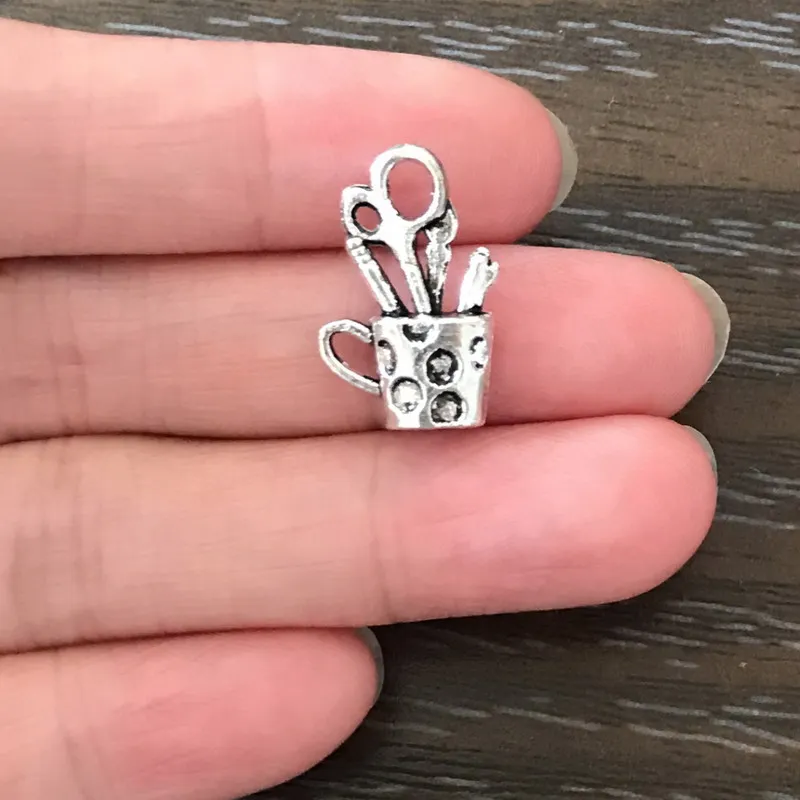 

20PCS DIY Jewelry Artist Utensil Mug Charms Antique Silver Tone Pendant Charm for Bracelets Necklace Earrings zipper pulls