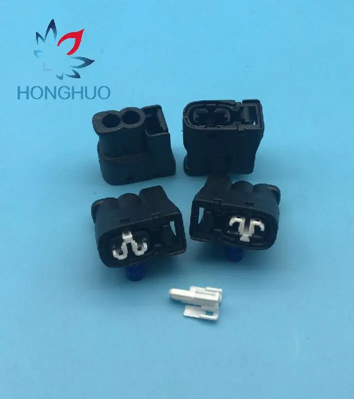 

freeshipping 2 Pin Female Injector Auto Connector 7283-8226-30 90980-11246 For Matrix Lexus SC300 Mazda RX7 S6 7