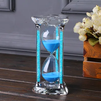 

30 minutes Crystal Sandglass Diamonds Heart-shaped Countdown Hourglass Creative Valentine's Day Gift Craft Reloj de arena