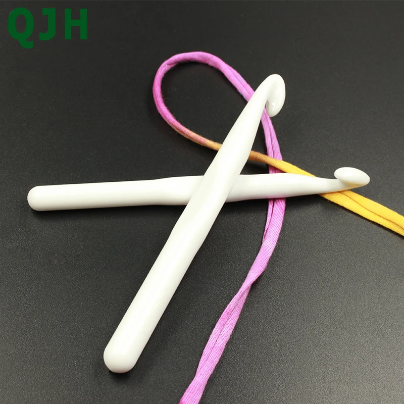 New-Product-7pcs-Pure-White-Plastic-Crochet-Hooks-Knit-Needles-Weave-Craft-Knitting-Needle-DIY-Crafts-(5)