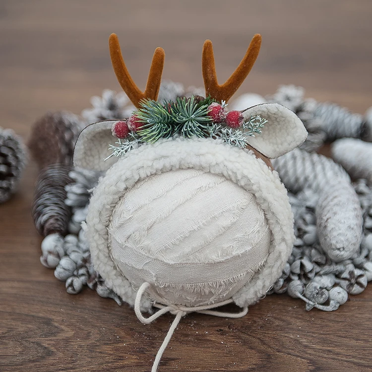 Newborn full moon Christmas festival elk horn ear pine berry photography modeling theme prop hat newborn photography props