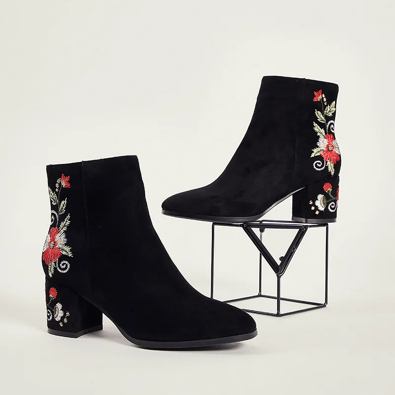 

2018 Ankle Boots Women Shoes fashion flower embroider Zip pointed Toe High Heels 6CM Short Botas for autumn Winter Boots Woman