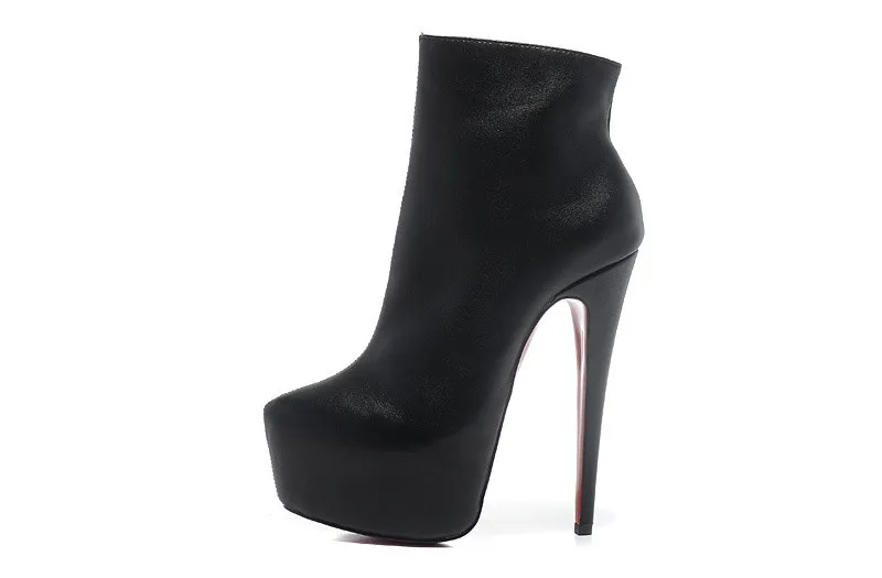 louboutin daffodile boots