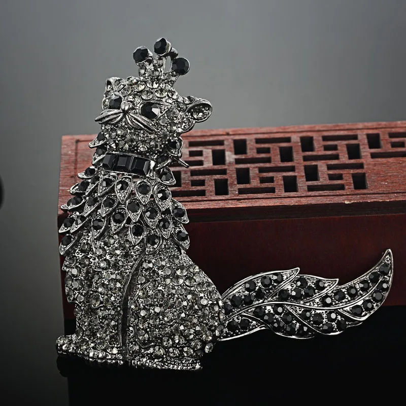

Big Size Cat Animal Brooch For Women Fashion Jewelry Antique Gold Vintage Rhinestone Hijab Accessories Broches Birthday Gifts