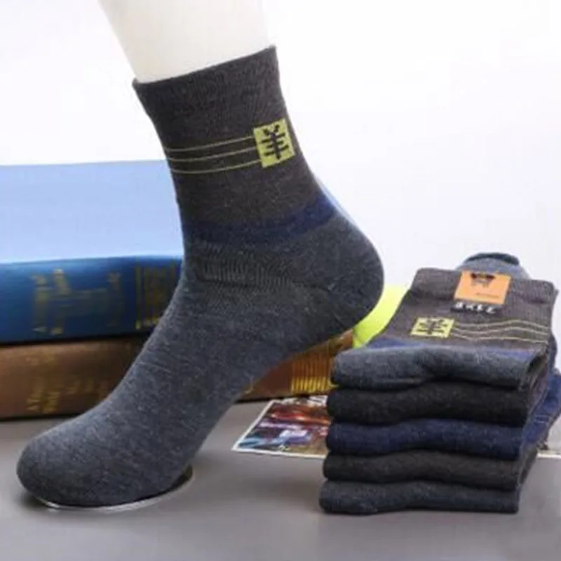 

5 Pairs/Set Men Ankle Socks Autumn Winter Home Man Casual Crew Imitation wool Sock FS99