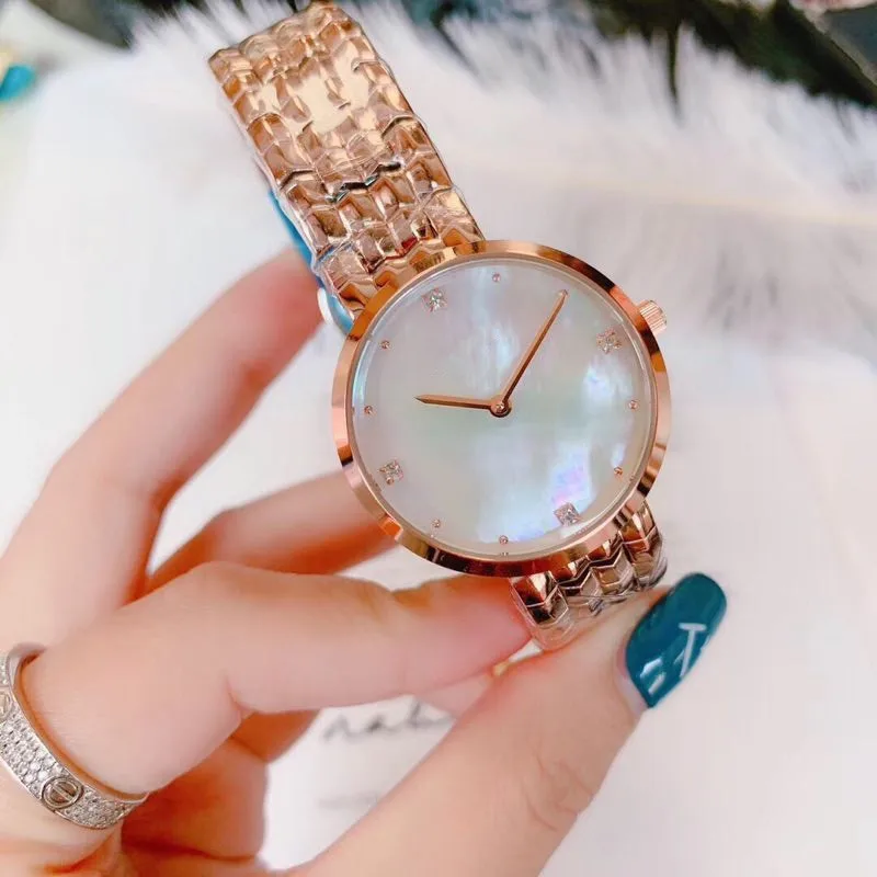 

Women's Watches Top Brand Runway Luxury European Design Quartz Wristwatches WG05251