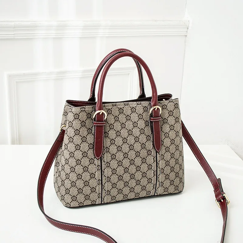 

LANKOU 2019 Fashion Women Single Shoulder bag PVC Leather Ladies Travel High-capacity Designer Handbags Beach Totes Bucket Bags