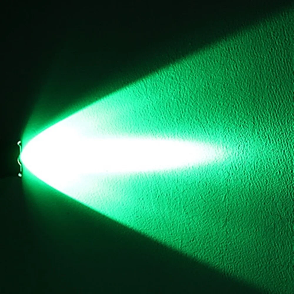 green light Flashlights (8)