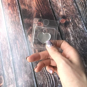 

Transparent Plastic Folding Box Plastic DIY lipstick Box Heart Shape Cosmetic Powder Container DIY Tool