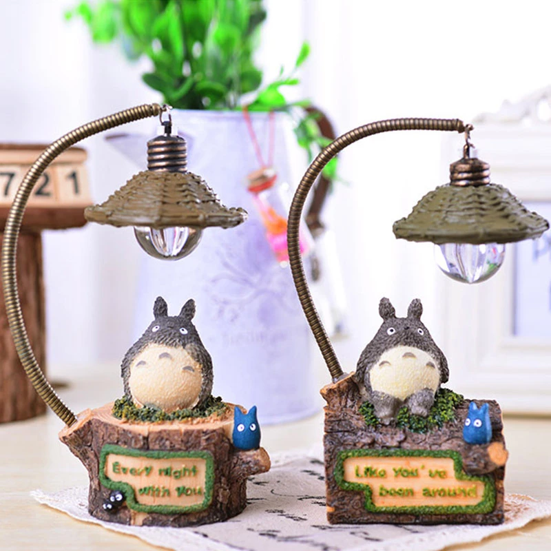 

Cartoon Totoro LED Night Light Creative Resin Nightlight Zakka Cute Totoro Hand-made Table Lamp Study Room Desktop Decoration