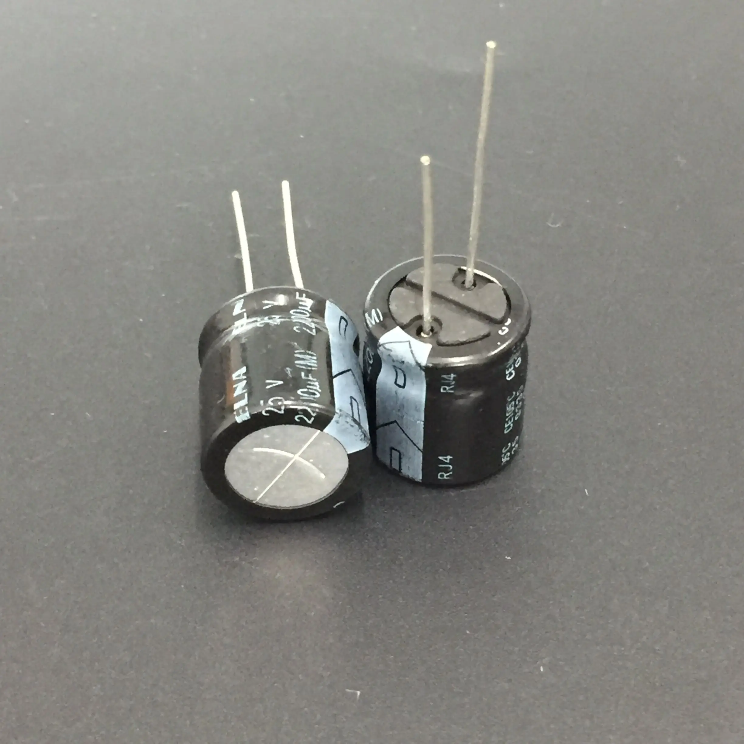5pcs 1500uF 25V1500UF Japan ELNA RJJ Low Impedance Audio Capacitor 12.5x30mm