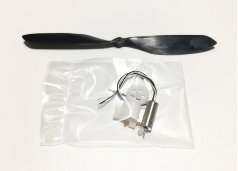 

1 PC Coreless Brush Motor 716 MinimumRC With 1 PC Propeller For RC Drone Medels