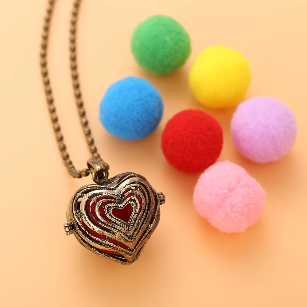 Creative Gold Aroma Diffuser Necklace Perfume Essential Oil Diffuser