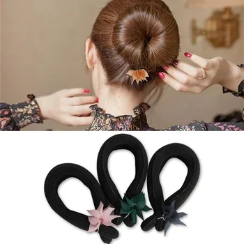 

1PC New Women Flower Twist Foam Sponge Hairdisk Donut Quick Bun Curler Hair Styling Braid Accessories Style Tools