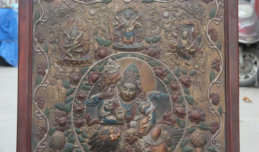 Китай Thang-ga Vaishravana Будда деревянная инкрустация Медная доска окрашенный экран Thangka
