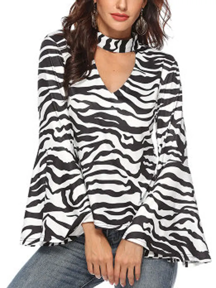 

2019 Women Spring New Shirts Sexy Zebra Pattern Turtleneck Hollow out T-shirts Flare Sleeve Slim Ladies Tops WTL1426