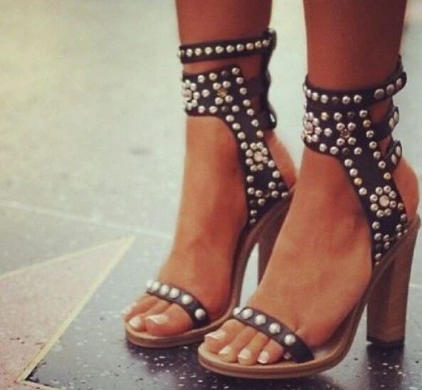 casual rivet sandals