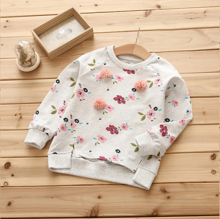 

2018 spring new girls sweater small fresh spring children's shirt three-dimensional flowers pattern