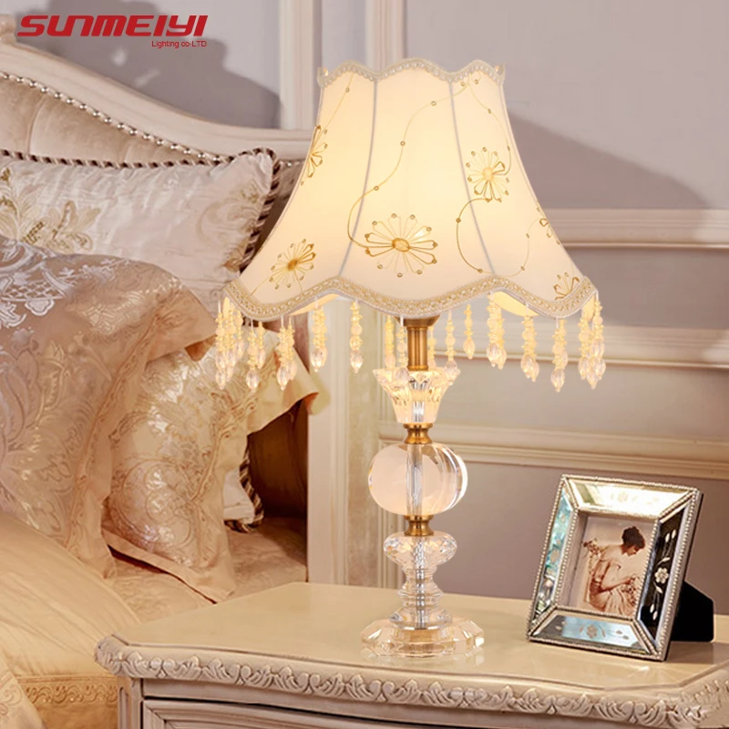 Modern Clear Crystal E27 Round Glass Table Lamp Base White Desk Lamp Decorative Table Lighting for Bedroom vidro de mesa abajur