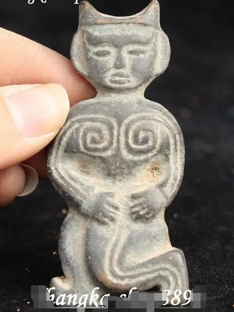 

Old Chinese Bronze Sanxingdui Culture Ancient People Man Human Statue Amulet