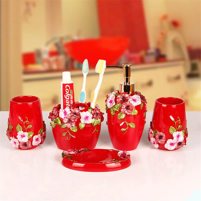 

Bathroom Accessories Set Resin Soap Dish Soap Dispenser Toothbrush Holder Couple Cups Luxury Bathroom Hardware Set Wedding Gift