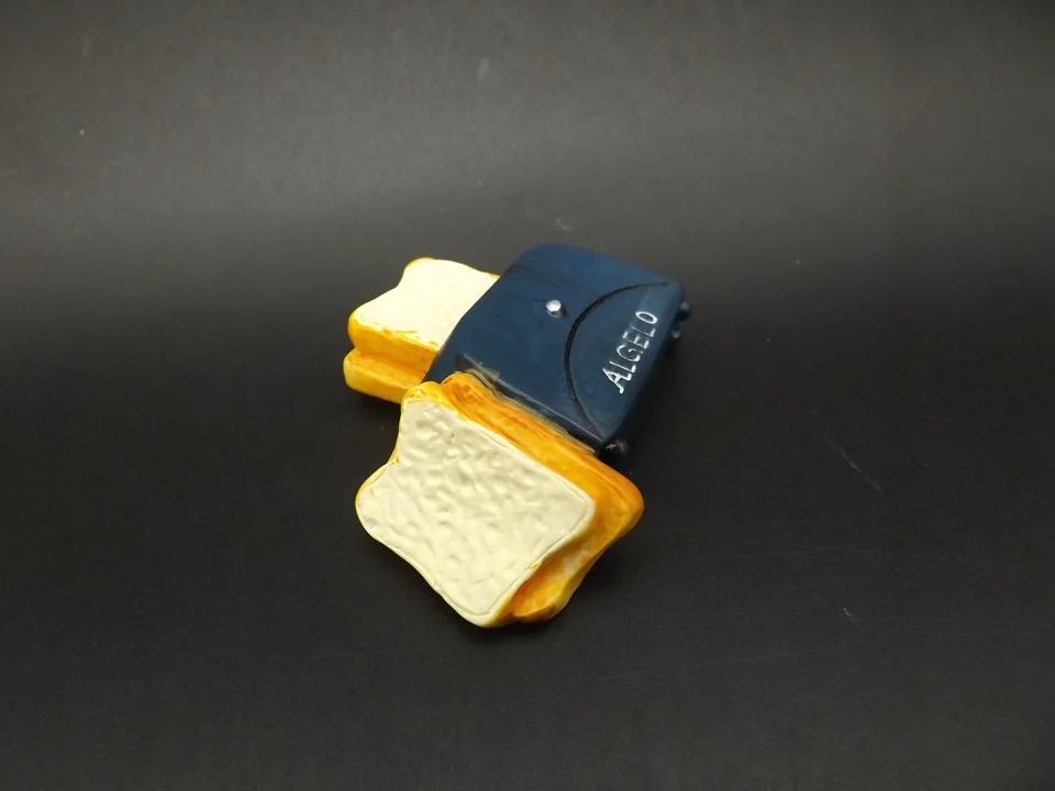 Tiny-Food002-Bread (7)