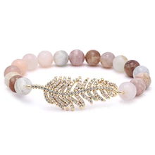 2016 regalo de las mujeres de Piedra Natural Granos Redondos Pulsera y 24 k Chapado En oro Incrustaciones de Micro CZ Pavimenta Feather Encantos Pulseras Mujer joyería