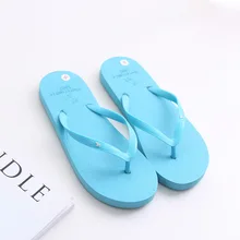 Женские тапочки на плоской подошве; Вьетнамки; Летняя Пляжная дышащая Уличная обувь; мужские шлепанцы; Слипоны для ванной; домашние тапочки; Прямая поставка