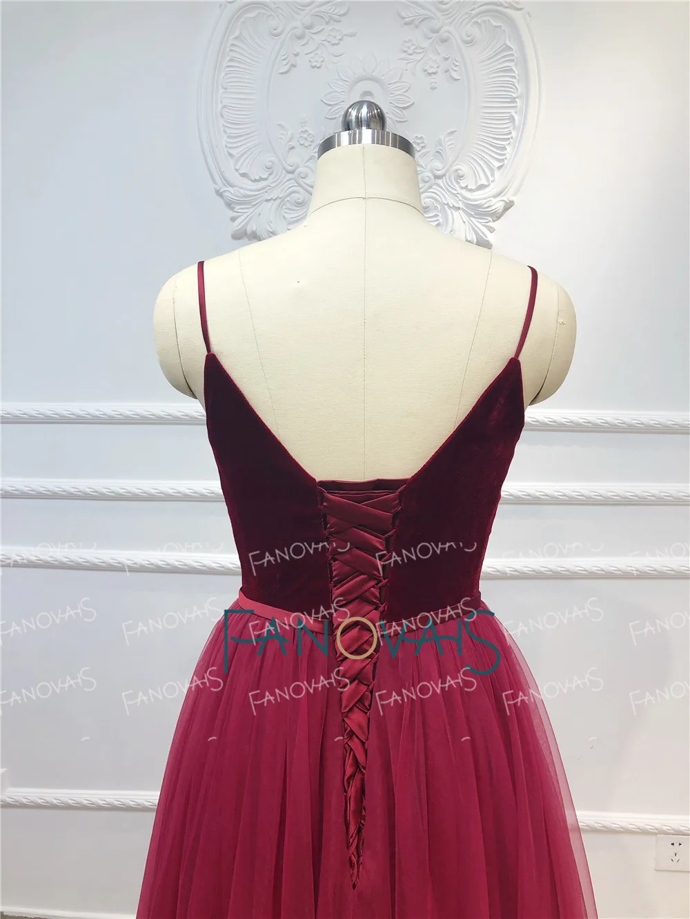 Burgundy Evening Dresses Long Straps V Neck Tulle Velvet A-Line Lace Up Back Evening Gown Prom Dress Robe de Soiree NE58