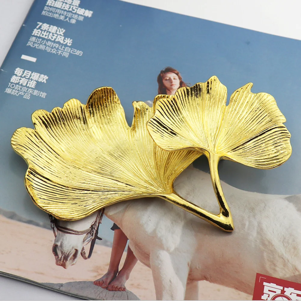 Creative Metal Tray Ginkgo Leaf Jewelry Plate Gold Ring Storage Tray Decorative Trays For Home Tabletop Storage Accessories