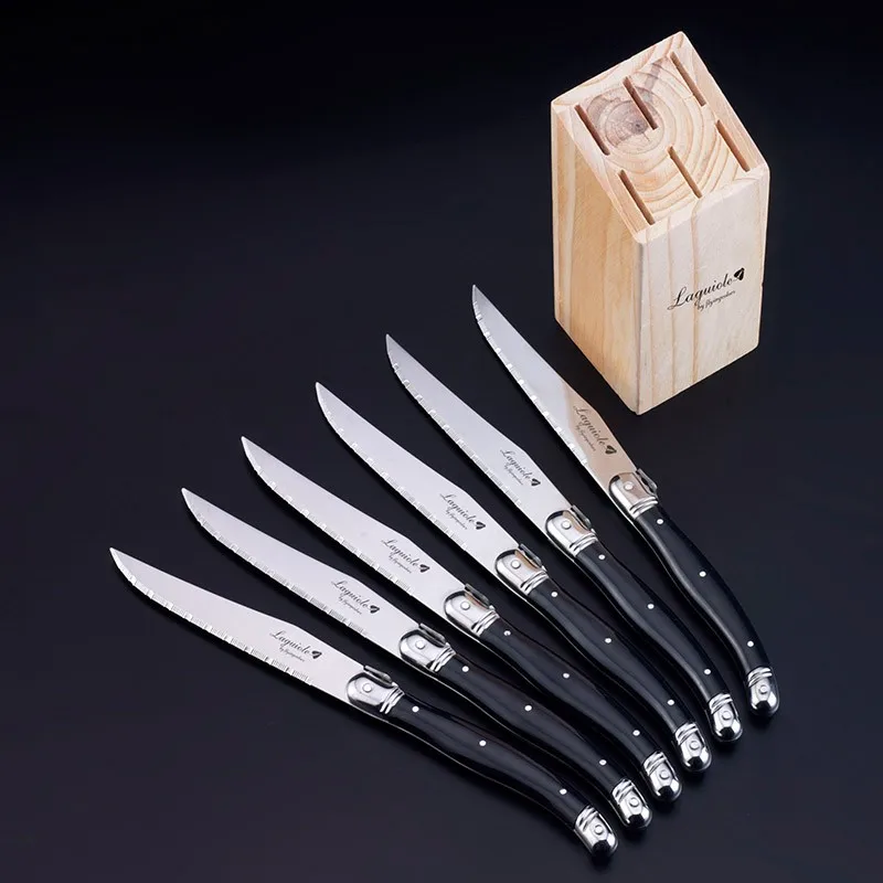 steak knives  (6)