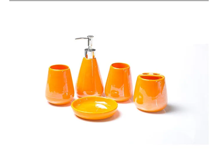 Европейские ванная комната пять наборов керамических простых принадлежностей для ванной набор бутылочек для лосьона держатель для зубной щетки мыльница Аксессуары для ванной комнаты