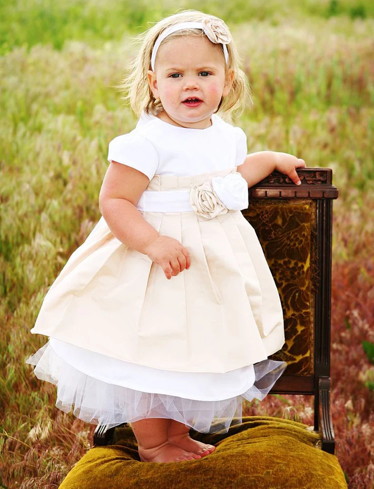 

100% Handmade High Quality Satin Tulle Heirloom Baptism Dresses Ruffles Adorable Flower Christening Baptism Ball Gowns Baby Girl