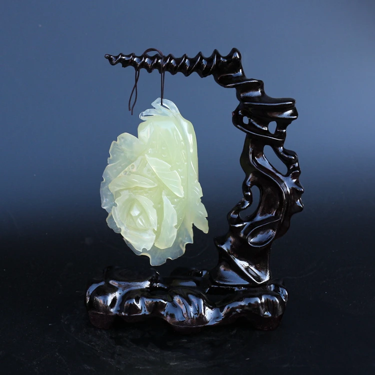 China handmade jade carving Natural jade cabbage pendant ornamental living room decoration