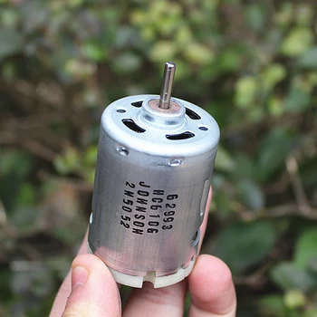 

550 High Speed DC Motor High Power DC 3-6V Motor 15000-30000rpm 4.5A Shaft Diameter 3.17mm Micro Motor for DIY Production