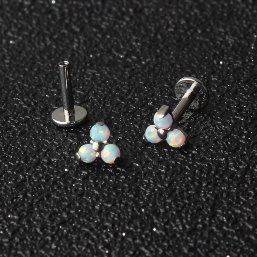 

1 Pieces Titanium G23 Internal Thread Flower Labret Lip Stud Rings Opal Lip Piercing Tragus Earring Piercings Body Jewelry