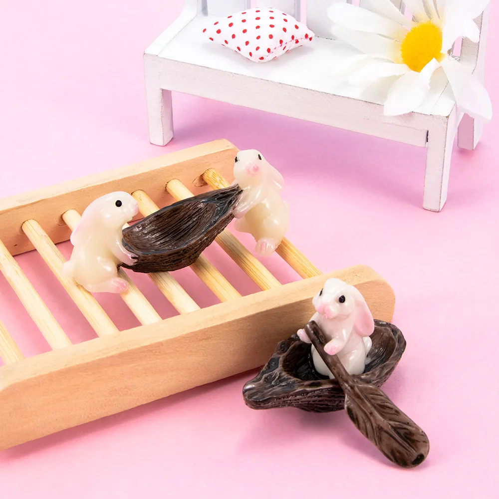 

1 Pcs Micro Landscape Mini Cute Boating Rabbits Ornaments Home Living Room Garden Miniature Decoration Animals DIY Accessories