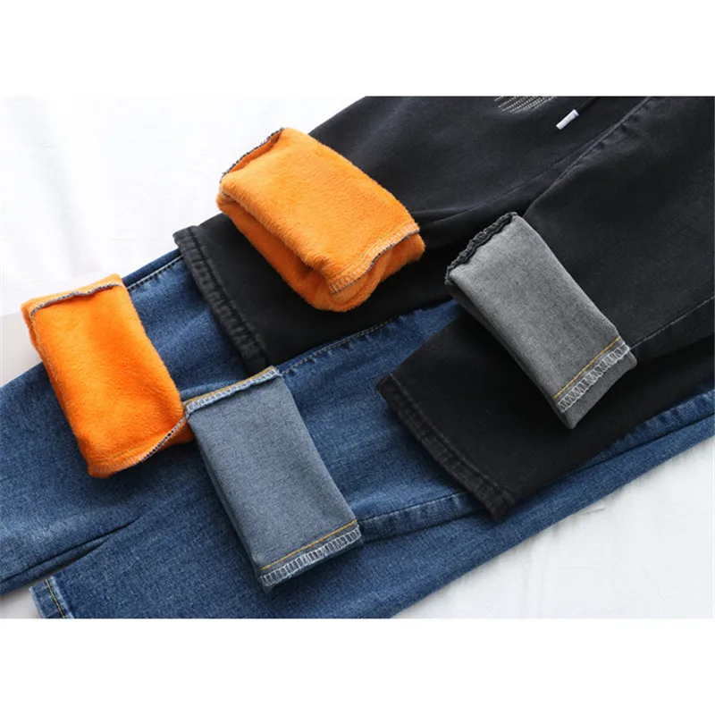 Women Jeans Black and Blue Plus Size Jeans 2019 New Spring Casual Loose Plus Vevet Pants Elastic Waist Mom Jeans Feminina LD724